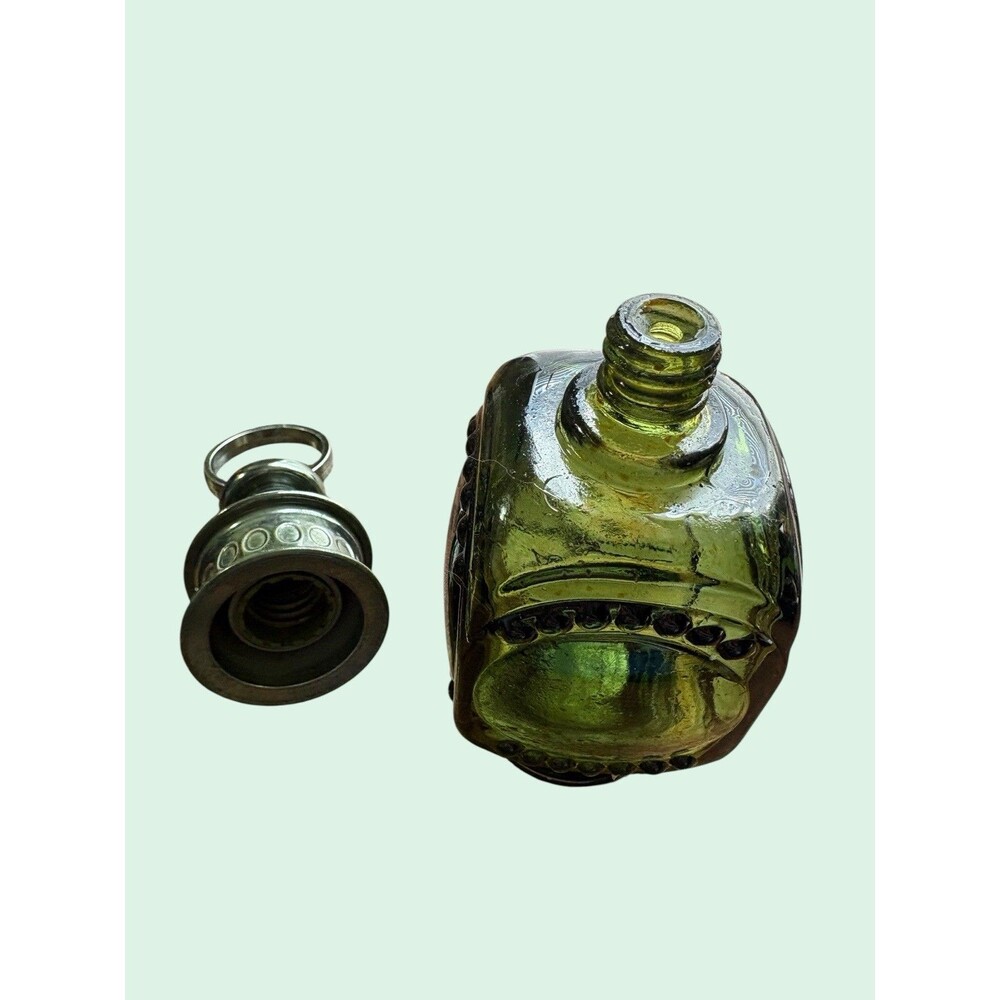 Vintage Avon Green Lantern Decanter Bottle Wild Country Collectible Empty - Picture 6 of 6